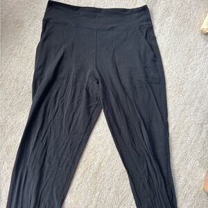 Black High-Waisted Lululemon Align Joggers
